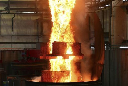 淬火行業(yè)中用到的紅外測(cè)溫儀