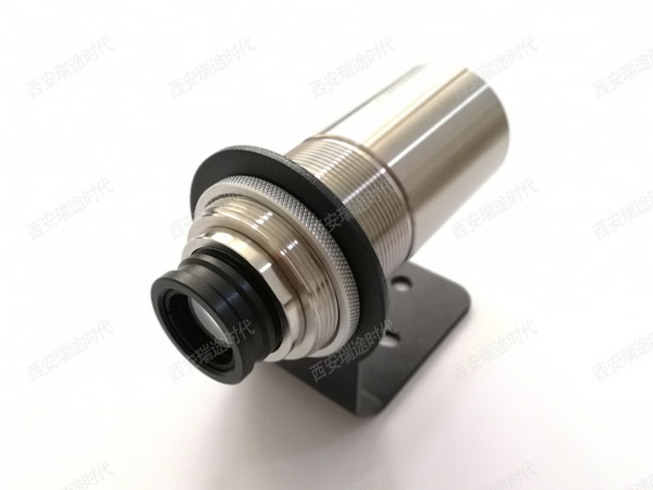 FL-100系列在線(xiàn)式紅外測(cè)溫儀